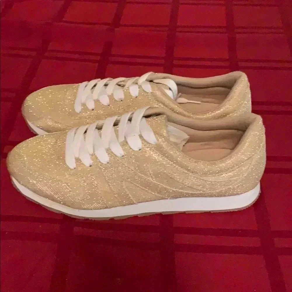 Call It Spring women’s sneakers. - Picture 2 of 4